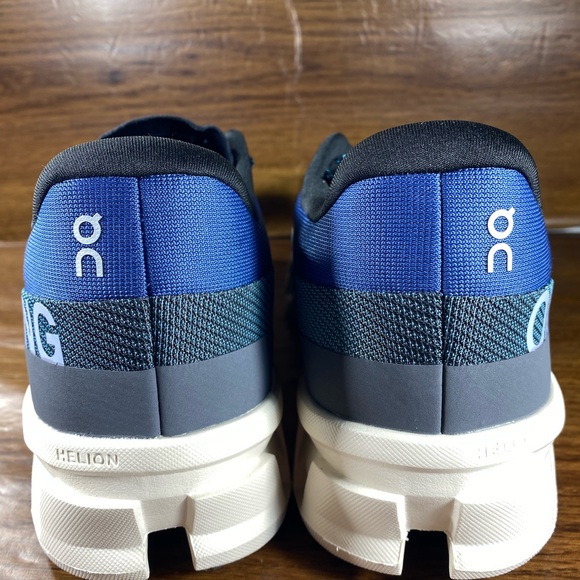 On Cloudmonster 2 Mens shoe size 10.5 - Picture 3 of 13